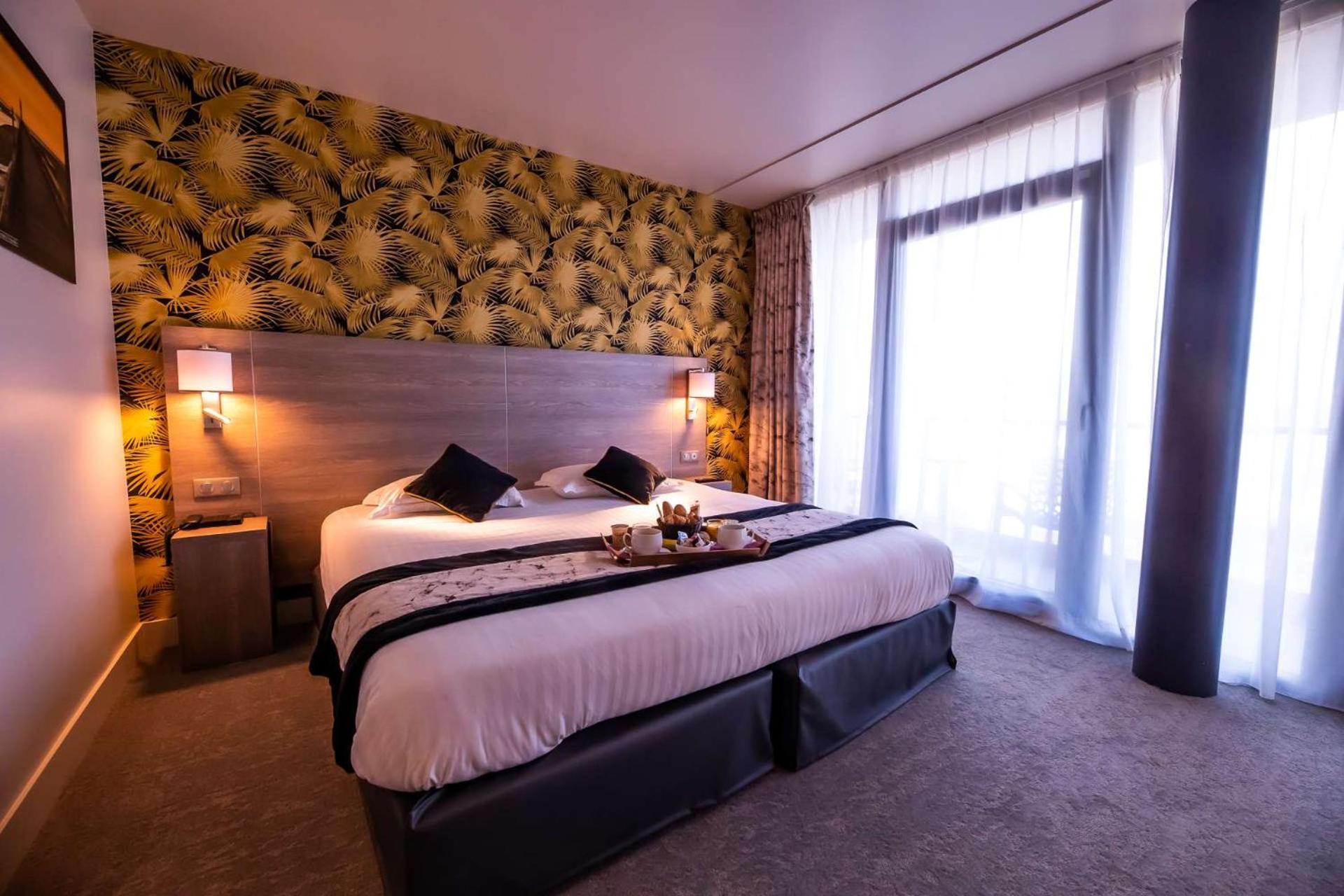 Brit Hotel Eden Spa Honfleur Exterior photo